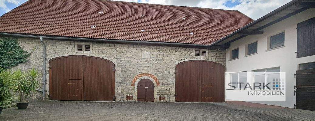 A Scheune und Nebengebäude.jpg