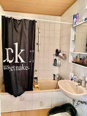 Das Badezimmer im 1.OG