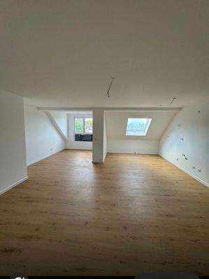 Sanierter Dachgeschossraum