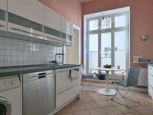 Waschmaschine und Spülmaschine inklusive