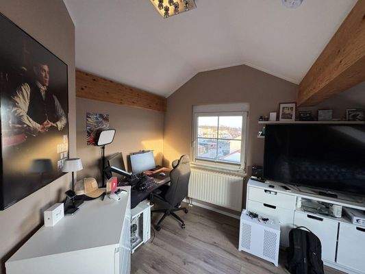 Dachgeschoss Zimmer (1/2)