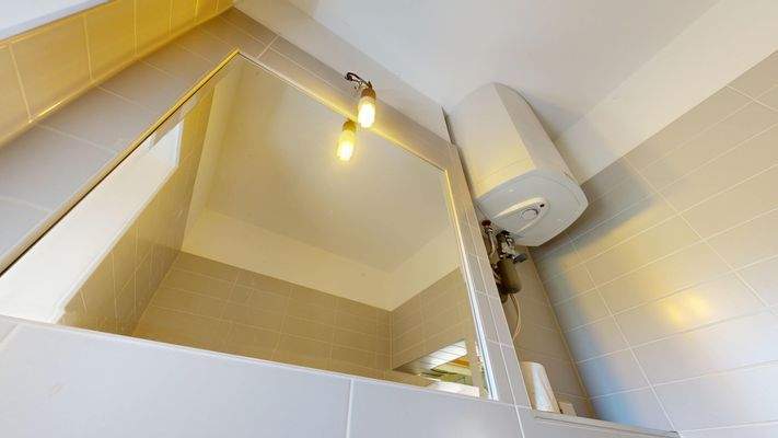 Bad Warmwasser Gästehaus.jpg