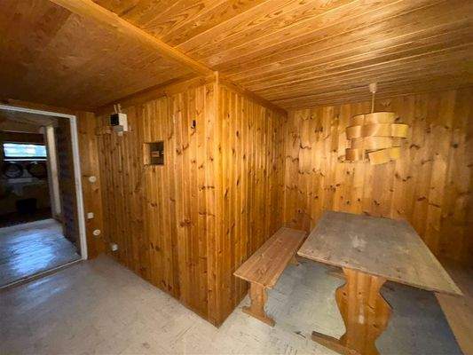 Partykeller mit Sauna 