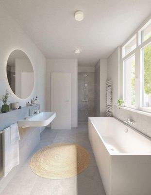 Familienbad mit Wanne und Dusche