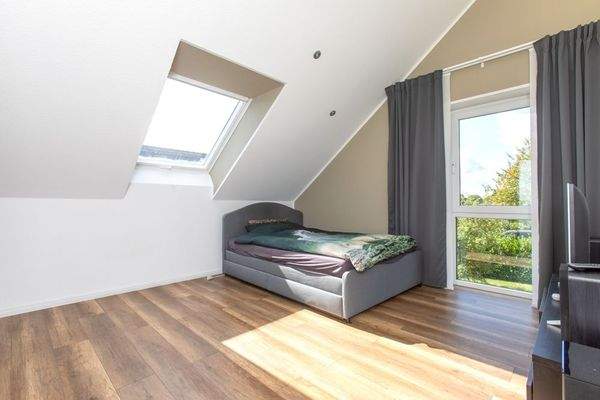 Zimmer 2 (OG) Ansicht 3 