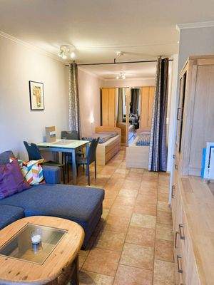 Blick Wohnbereich vom Balkon.jpg