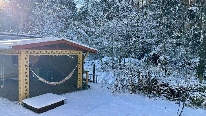 Blick auf den Carport im Januar