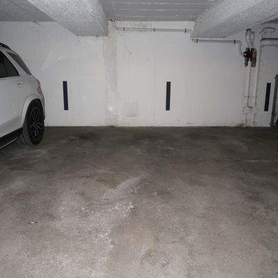 Tiefgaragenstellplatz