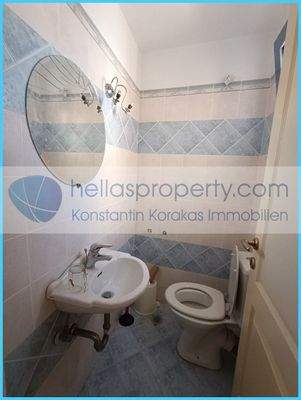 e3535bc1c14c465499aa8d4daea24922-original