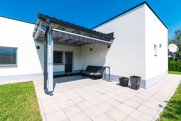 Löwen-Immobilien-Gewerbeobjekt-Büroräume-Gemeinsch
