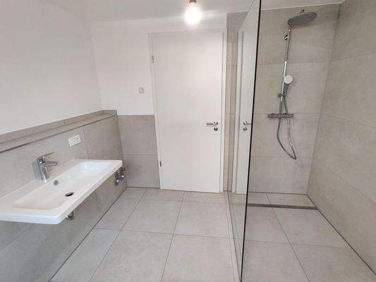 Bad / Dusche