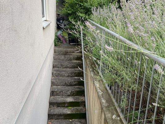 Kelleraußentreppe.JPG