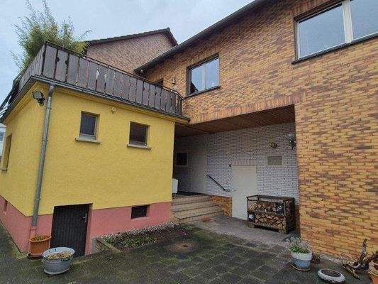 Ansicht_Hof_und_Anbau