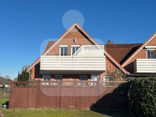 Südansicht mit Balkon