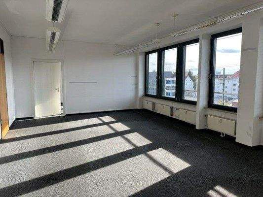 Große Bürofläche 4. OG