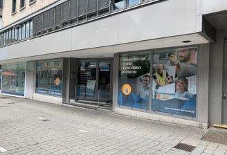 Schaufensterfront rechts.JPG