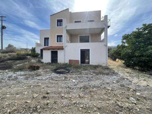Kreta, Kirianna: Unvollendete Villa mit atemberaubender Aussicht zu verkaufen