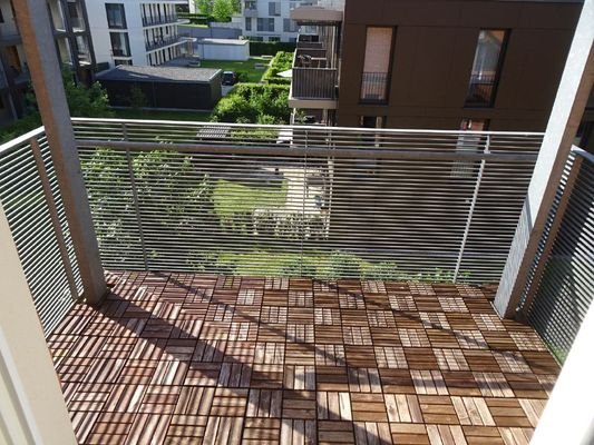 überdachter Balkon im 2. OG