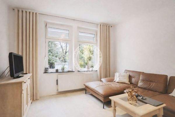 Wohnzimmer (Ansicht 1)