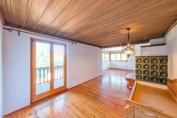 Wohnzimmer mit Zugang Balkon