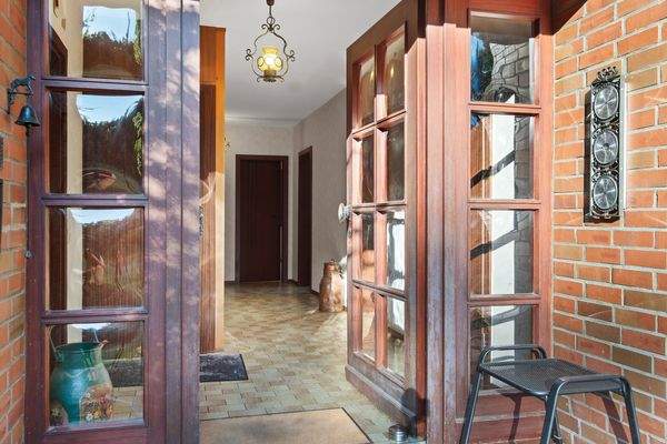 in diesem 8-Zimmer Familiendomizil