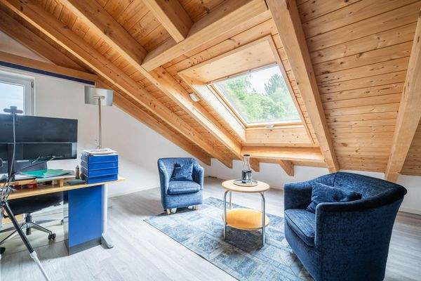 Büro /  Schlafzimmer