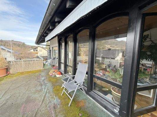 Terrasse vor Wintergarten