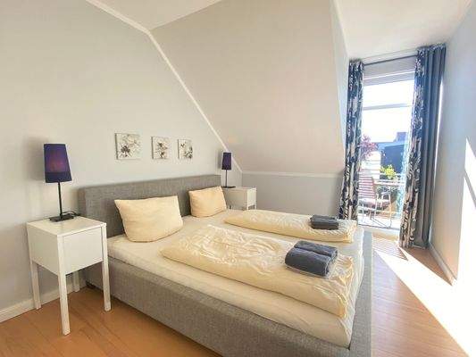 Schlafraum mit Zugang zum ...