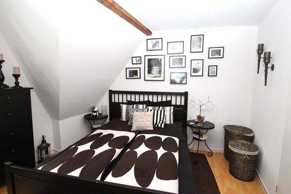 Das Schlafzimmer ...