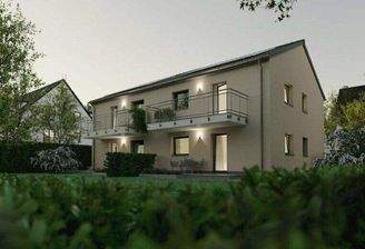 4-Familienhaus Garten abends.jpg