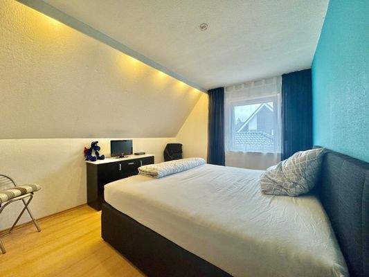 Schlafzimmer 2