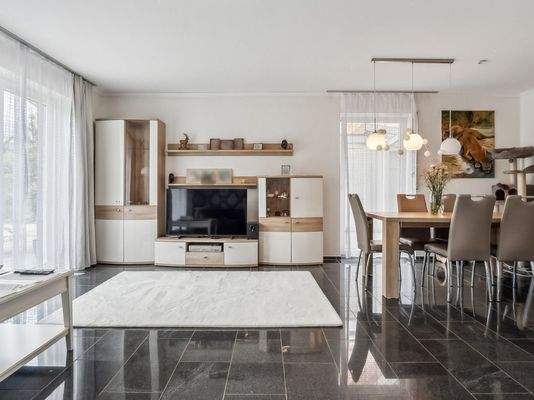 Wohn- und Essbereich