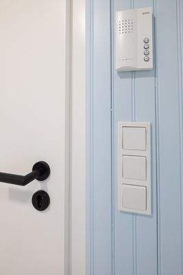 Moderne Wohnungstür