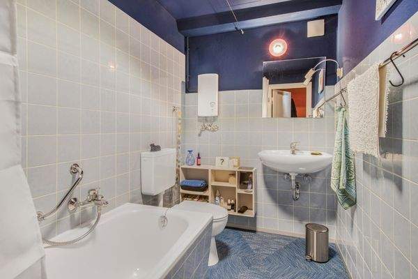 Badezimmer Wohnung 2 im 1. Obergeschoss