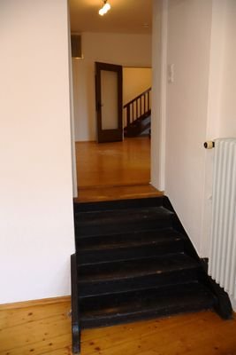 Aufgang vom Erkerzimmer ins Wohnzimmer