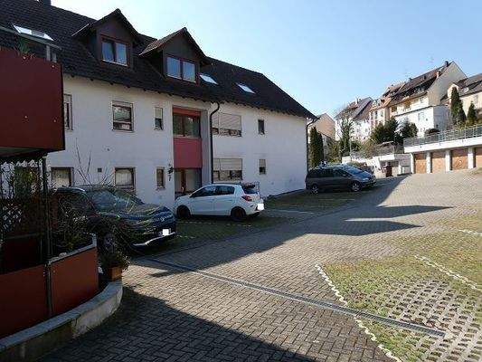 Stellplätze am Haus