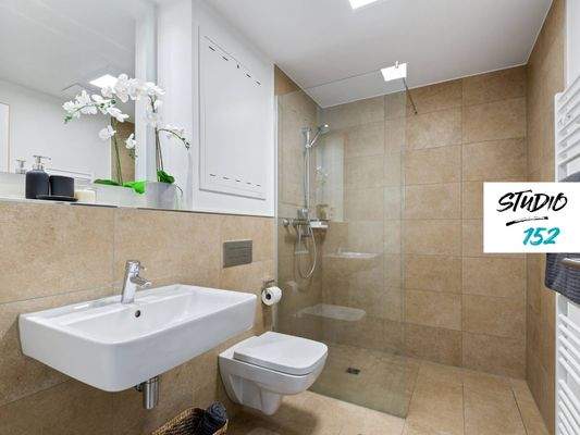 Badezimmer (Visualisierung)