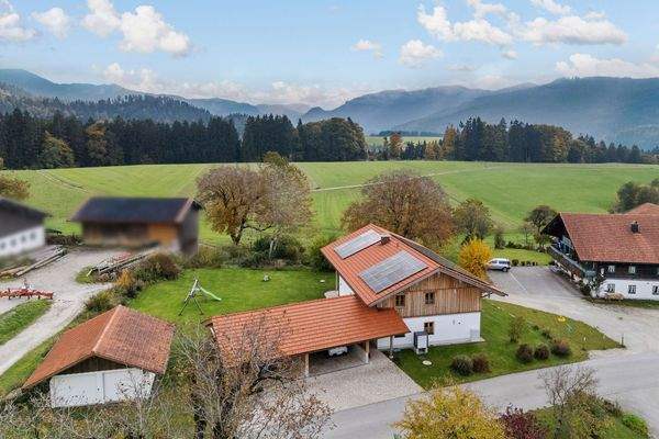 Blick Haus von der Straßenseite