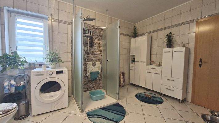 Tageslichtbad EG Ansicht 2