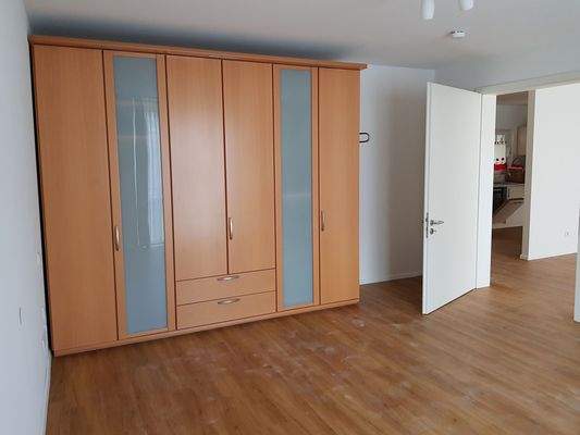 Schlafzimmer inkl. Schrank