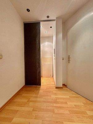 Wohnungseingang und Abstellmöglichkeit