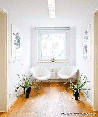 Sitzgelegenheit am Flurende