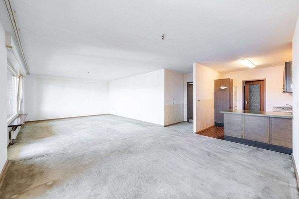 Wohn- und Esszimmer aktueller Zustand