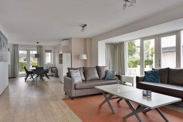 Luxus Wohnzimmer Villa Cape Helius Klimaanlage Yachthafen Blick Hellevoetsluis06