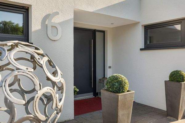 Eingang - überdacht