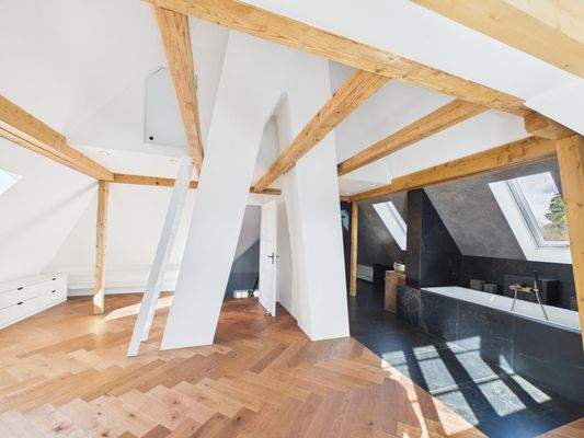 Dachstudio mit Bad