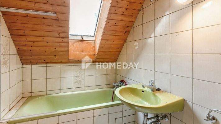 2. OG Badezimmer 2 1