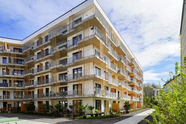 Hausansicht/Balkone