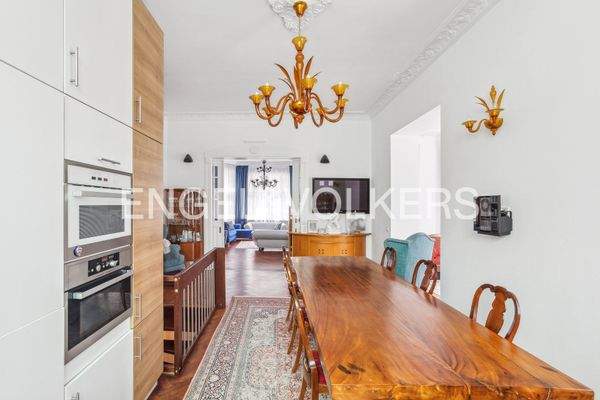 Essbereich mit Küche