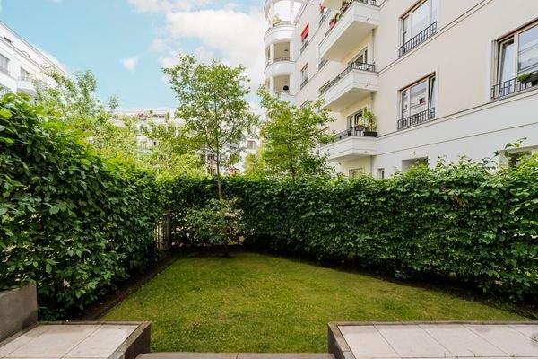 Terrasse + Garten